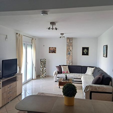 Montenegro Smile Apartments Dobra Voda Extérieur photo