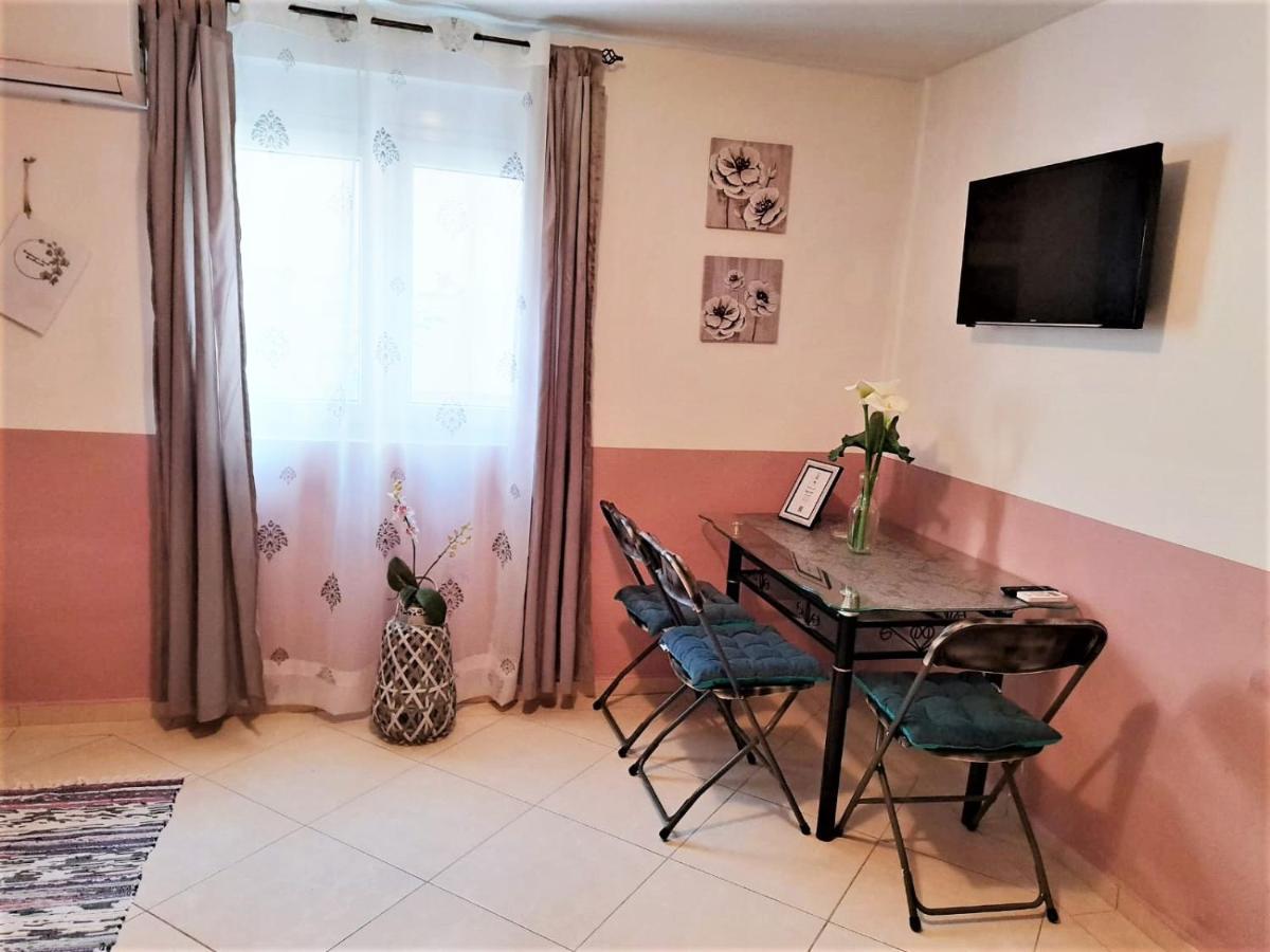 Montenegro Smile Apartments Dobra Voda Extérieur photo