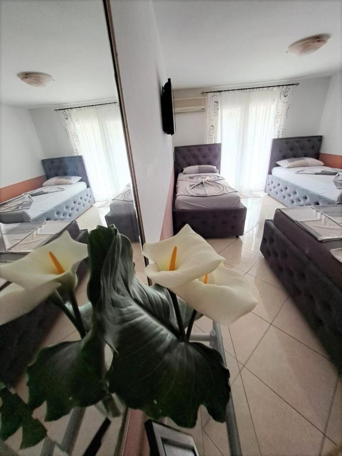 Montenegro Smile Apartments Dobra Voda Extérieur photo
