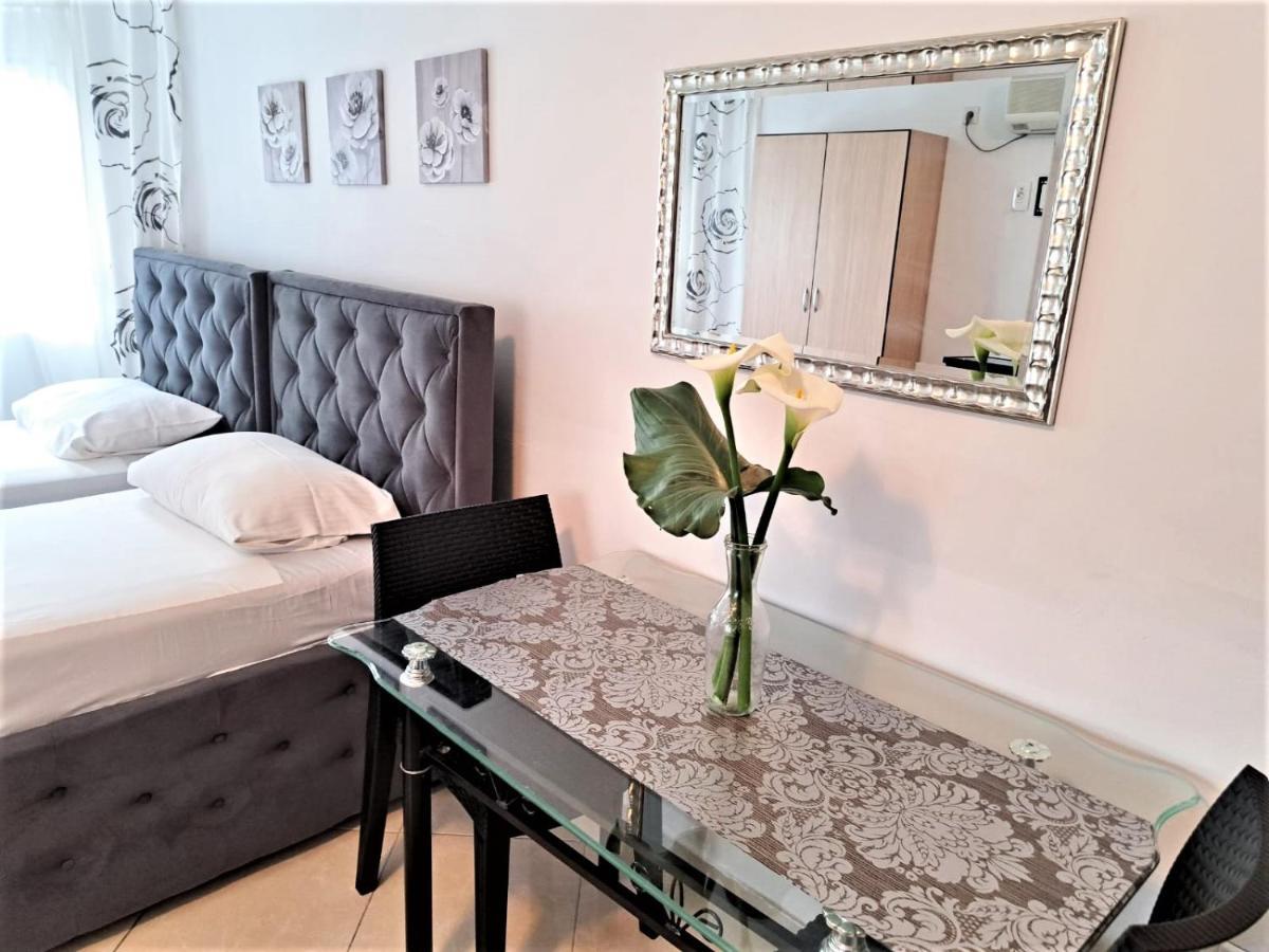 Montenegro Smile Apartments Dobra Voda Extérieur photo
