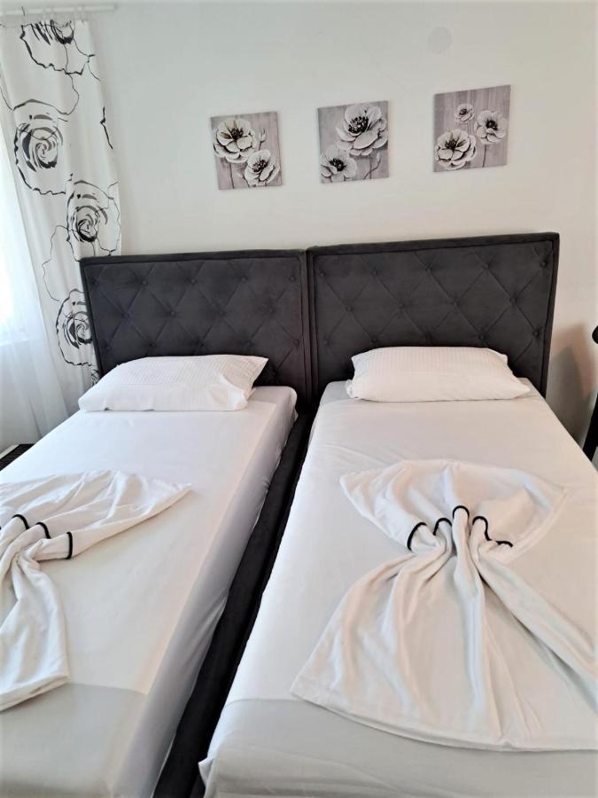 Montenegro Smile Apartments Dobra Voda Extérieur photo