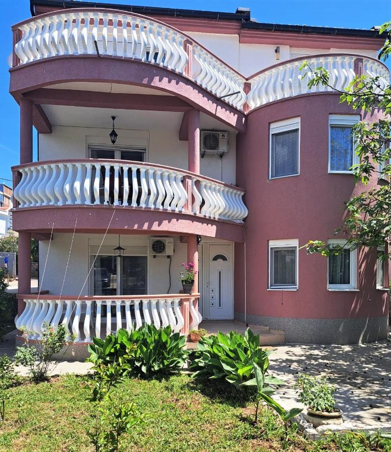 Montenegro Smile Apartments Dobra Voda Extérieur photo